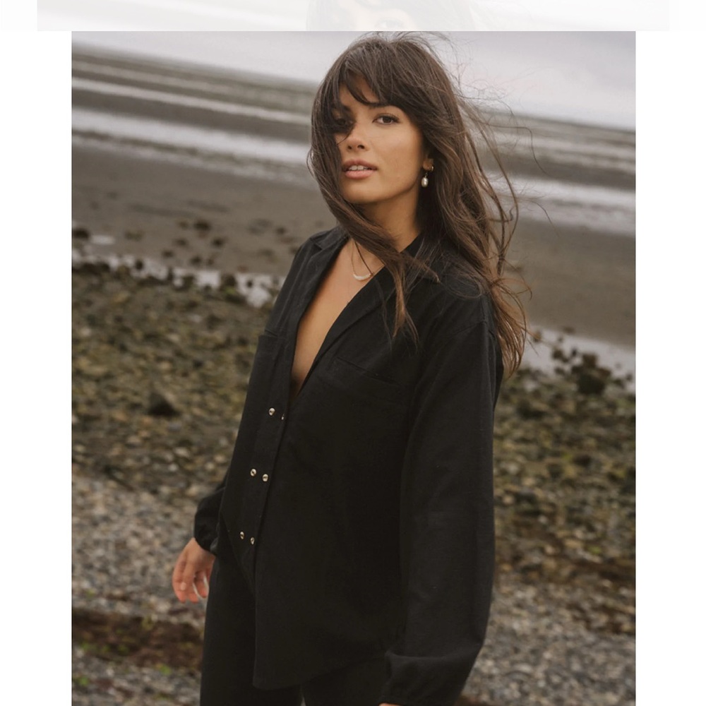 Harley Jae House Blouse in Black Raw Silk